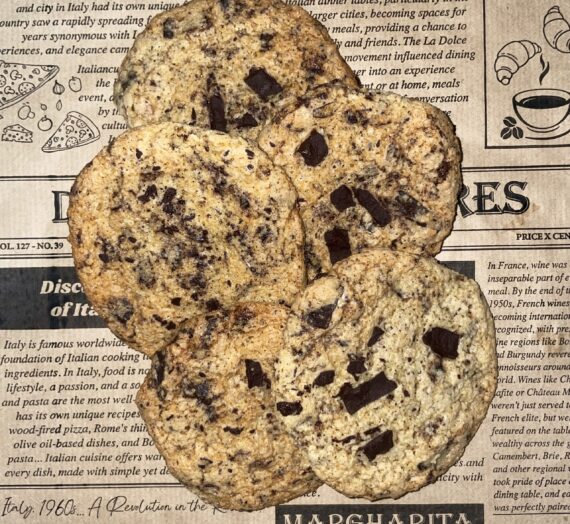 🍫 Glütensiz Badem Unlu Çikolata Parçalı Kurabiye