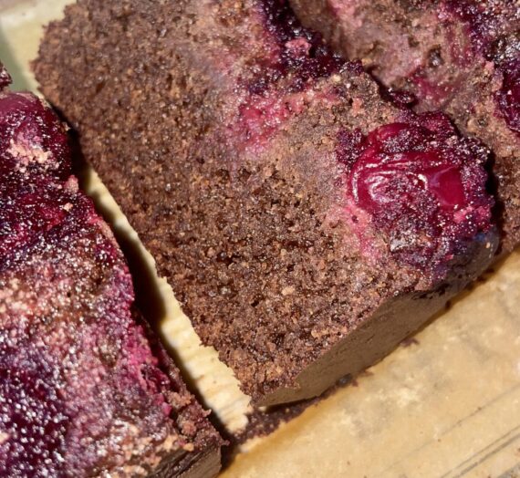 🍒 Vişneli & Yoğun Kakaolu Glütensiz Kek